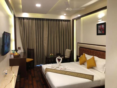 King Room room in Comfort Inn Benares