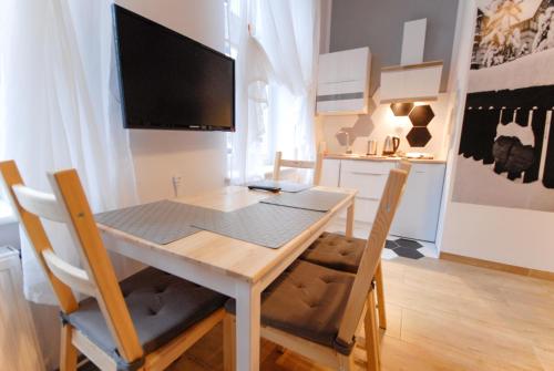 廚房, Franciszek przy Parku Szwedzkim in 施扎夫諾茲德魯伊