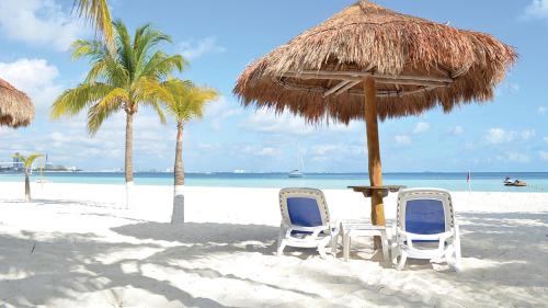 B&B Cancún - Cancun Beachfront Condo - Bed and Breakfast Cancún