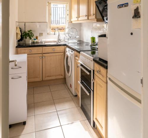The Chelsea Apartment, London (photo 11)
