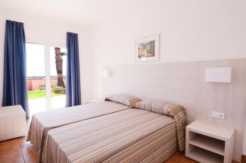 Apartamentos Mar Blau - image 8