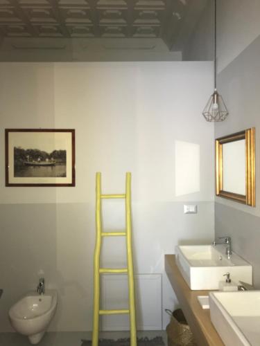 Triple Room with Bathroom image 1