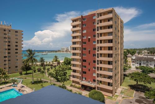 Zunanjost, Turtle Beach Towers in Fisherman's Point