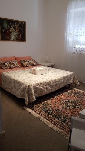 Holiday B&B 1984, Bari