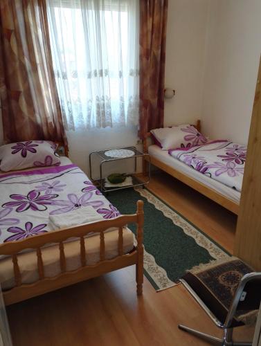 Prenociste Orhideja - image 11