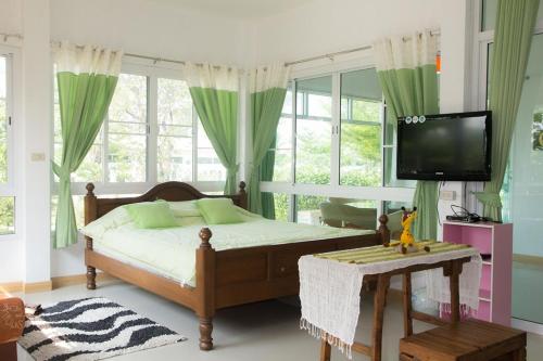 room detail thumbnail 0