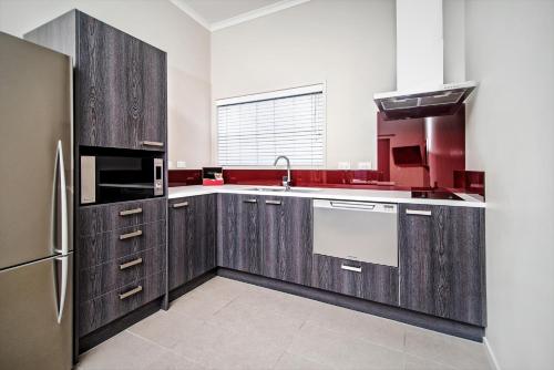 ห้องครัว, 37 The Landing Motel in วากาแทน