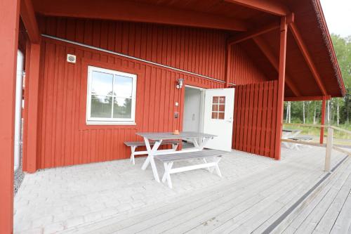 Kosta Lodge - main image