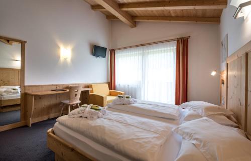 Garni Hotel Bel Vert - image 10