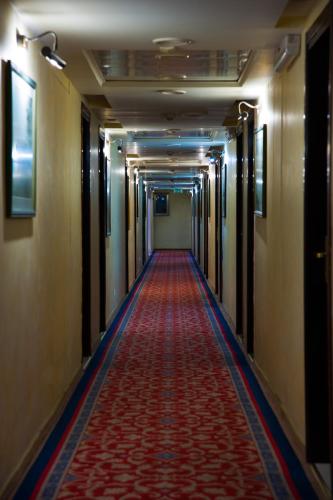 Jerusalem Gold Hotel - image 2