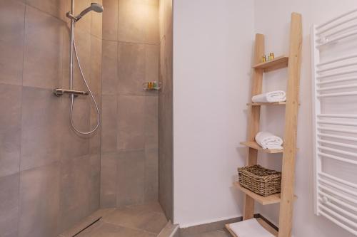 Christina Residence - image 12