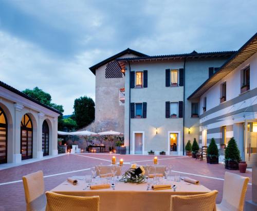  Borgo Santa Giulia, Pension in Corte Franca bei Villa Pedergnano