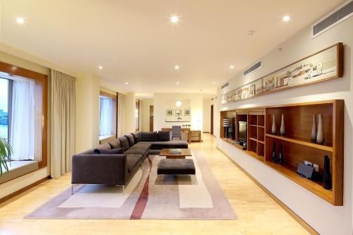 Canary Riverside Plaza Hotel - main image