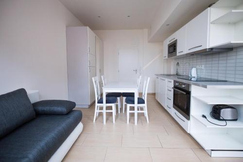 Apartments Kopečná with parking - image 4