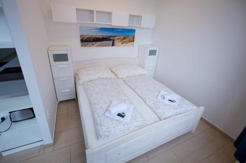 Apartments Kopečná with parking - image 3