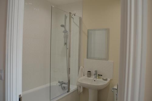 Fantastic Hampton Centre Stay - image 8