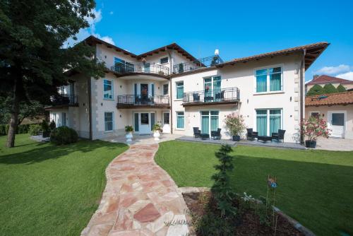 入口, 林德爾霍夫酒店 (Hotel Linther Hof) in 林特