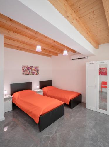 Arricàmpati Apartments Villa & Bringo Car Rental