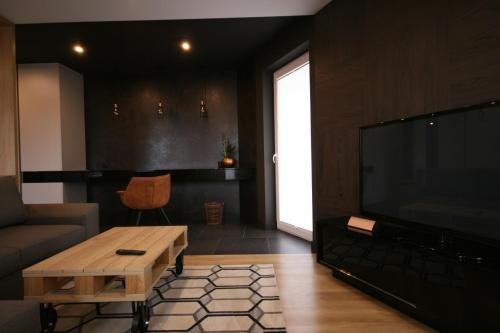 APARTAMENT ZAGNANSKA - Garaz