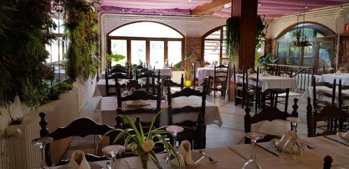 Étterem, Hostal La Guineu in Masvidal
