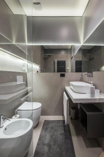 Bathroom, Pratello Suite Apartment in Saragozza