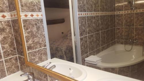 Will's Hotel - image 3