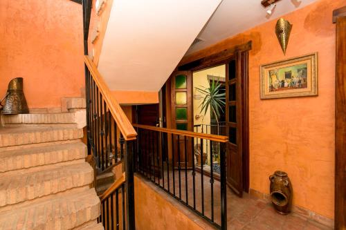 Charming Andalusian House - free parking Charming Andalusian House - free parking