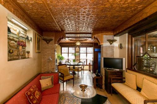 Charming Andalusian House - free parking Charming Andalusian House - free parking