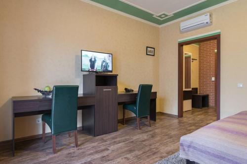 Green Villa - main image