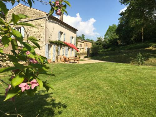 La Maison du Gardien Domaine du Château des Loups