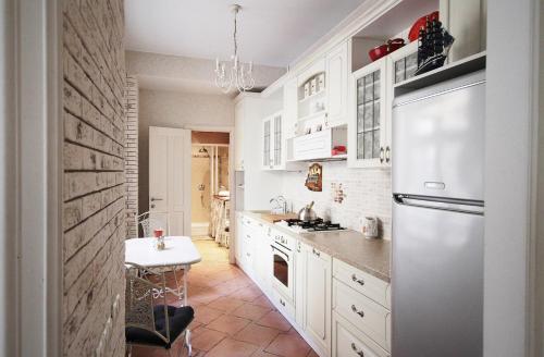 Provence Apart - image 3