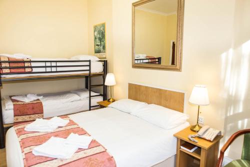 Shakespeare Hotel - image 4