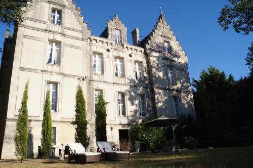 Château de Mirambeau