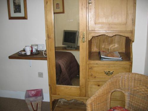 The Horseshoe Guesthouse - image 8
