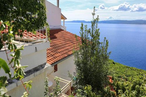 Apartments by the sea Marusici Omis - 1042
