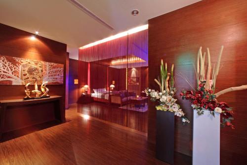 Létesítmények, Ouwei Motel near Eternal Golden Fortress