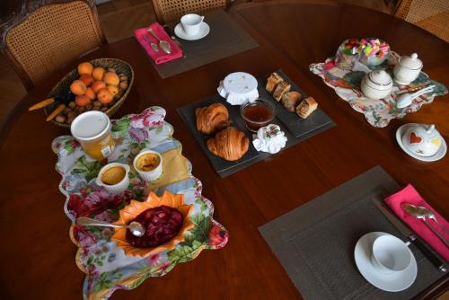 Food and beverages, CLOCHI-CLOCHA in Montbrison