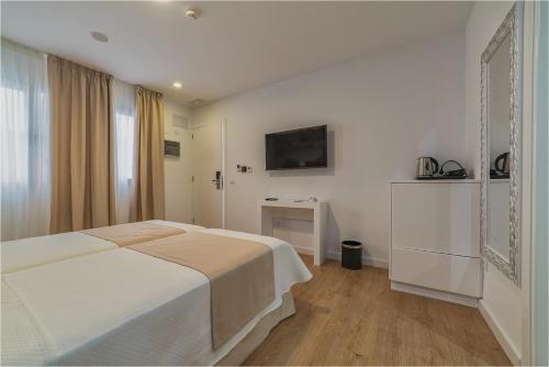 Superior Double Room image 4