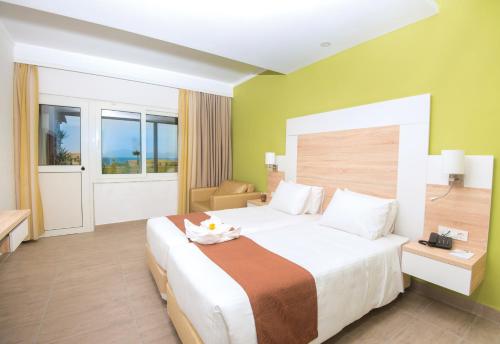 Superior Twin Room with Sea View