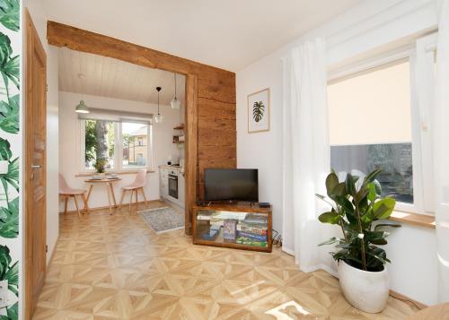 Cute apartment, next to old town, with free parking, Tallinn (Foto 11)