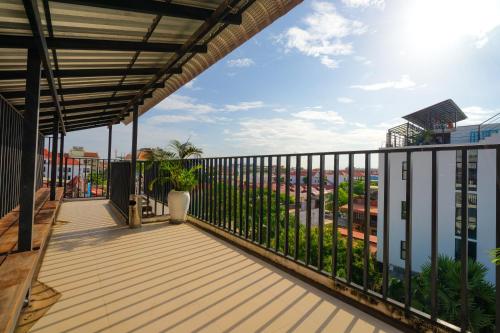 Balcony/terrace, Onederz Hostel Siem Reap in Siem Reap Central Area