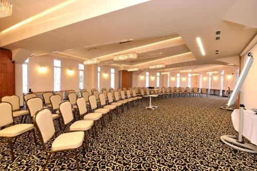 Residence Hotel Balaton - image 9