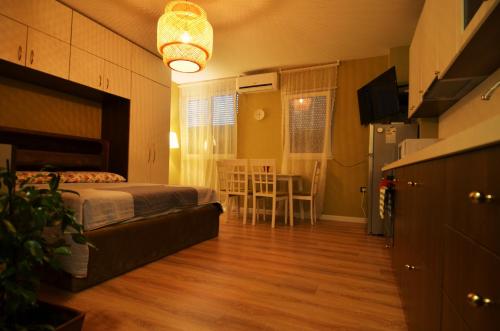 Studio Silva 2, Tirana (photo 10)