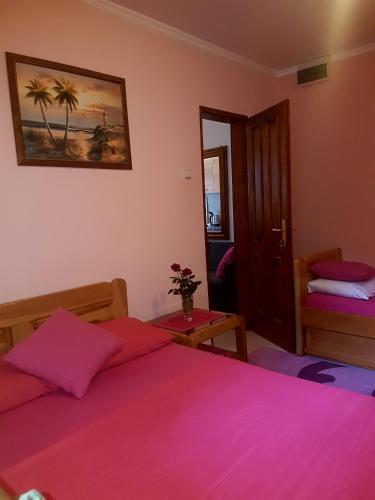 One-Bedroom Apartment image 7