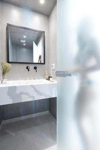 Phos The Boutique - image 3