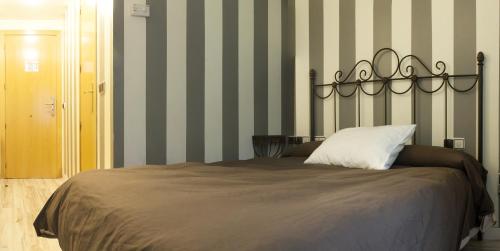 Albergue Revolutum Hostel - image 11