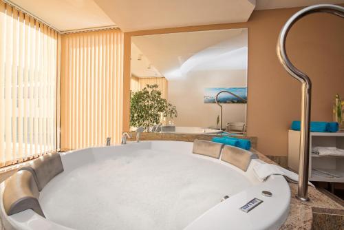 Джакузі, Hotel Kawallo in Сочазев