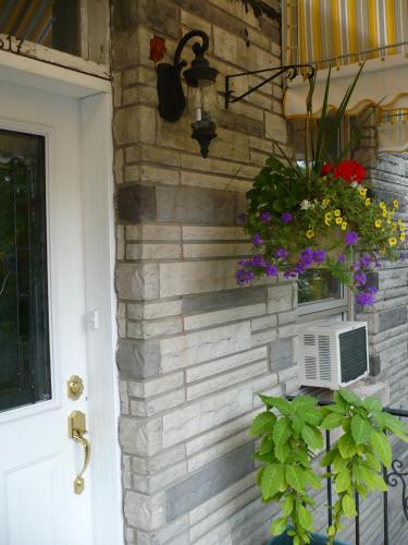 Pintu masuk, Gite Le Sieur de Joliette near Taman Olimpik