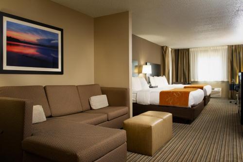 Holiday Inn Express & Suites HAYWARD