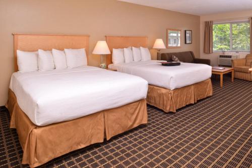 Campus Inn&Suites Eugene Downtown - Accommodation - Eugene